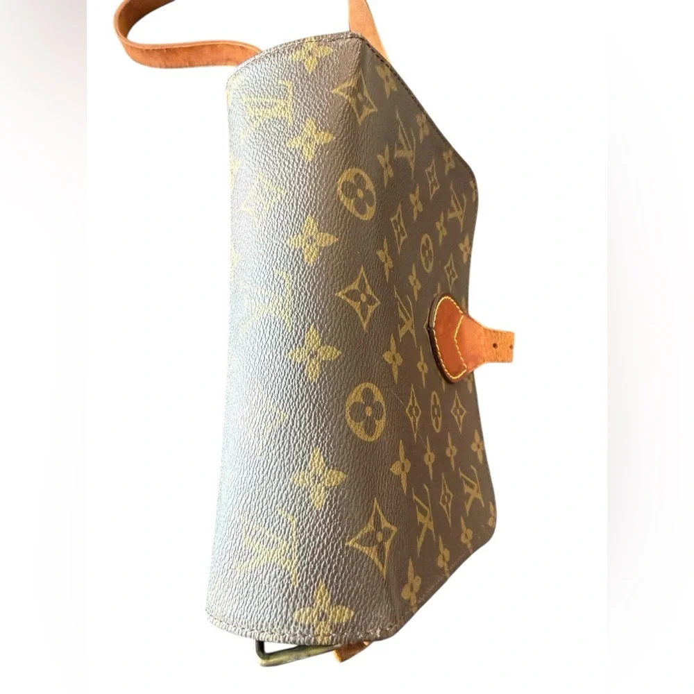 Vintage Louis Vuitton Monogram Cartouchière-Style Flap Crossbody- see Callouts - Picture 7 of 15